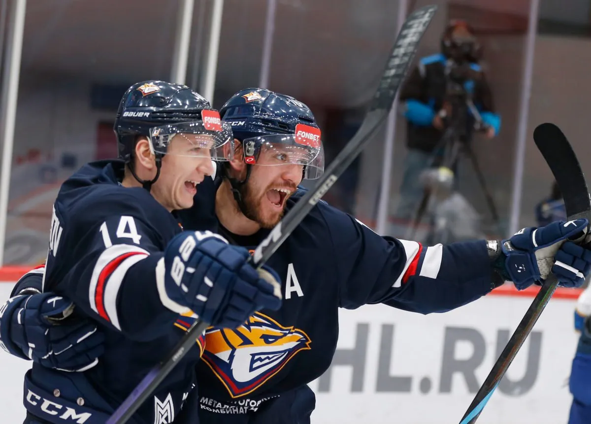 "Металлург" разгромил "Барыс" в суперигре и взял миллион в 19-м туре КХЛ 3х3