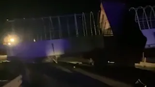 В Пермском крае рухнувший надземный переход придавил двух человек насмерть