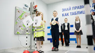 В рязанской школе №49 прошло необычное занятие по ПДД