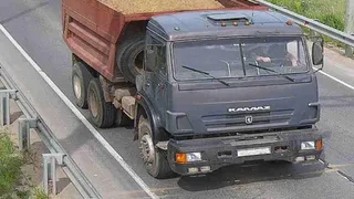 Более 230 перегруженных фур выявили за прошлую неделю в Александровском районе