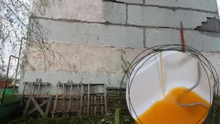 Из-под крана течет морковный сок: жители Екимовки бьют тревогу