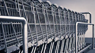 Новый виток скандала с гипермаркетами «Светофор»