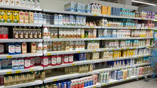 Лучше такое не брать: Роскачество озвучило марки молока, где антибиотики и пальмовое масло