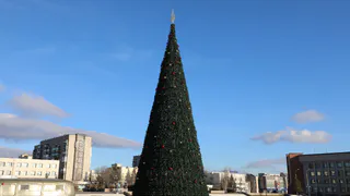 Магнитогорск готовится к Новому году с учетом необычной погоды для конца осени