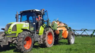 «Мираторг» в Брянской области организовал практику в поле для 50 будущих трактористов