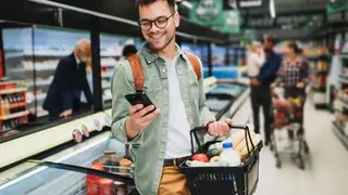 Россияне будут оплачивать покупки своими улыбками