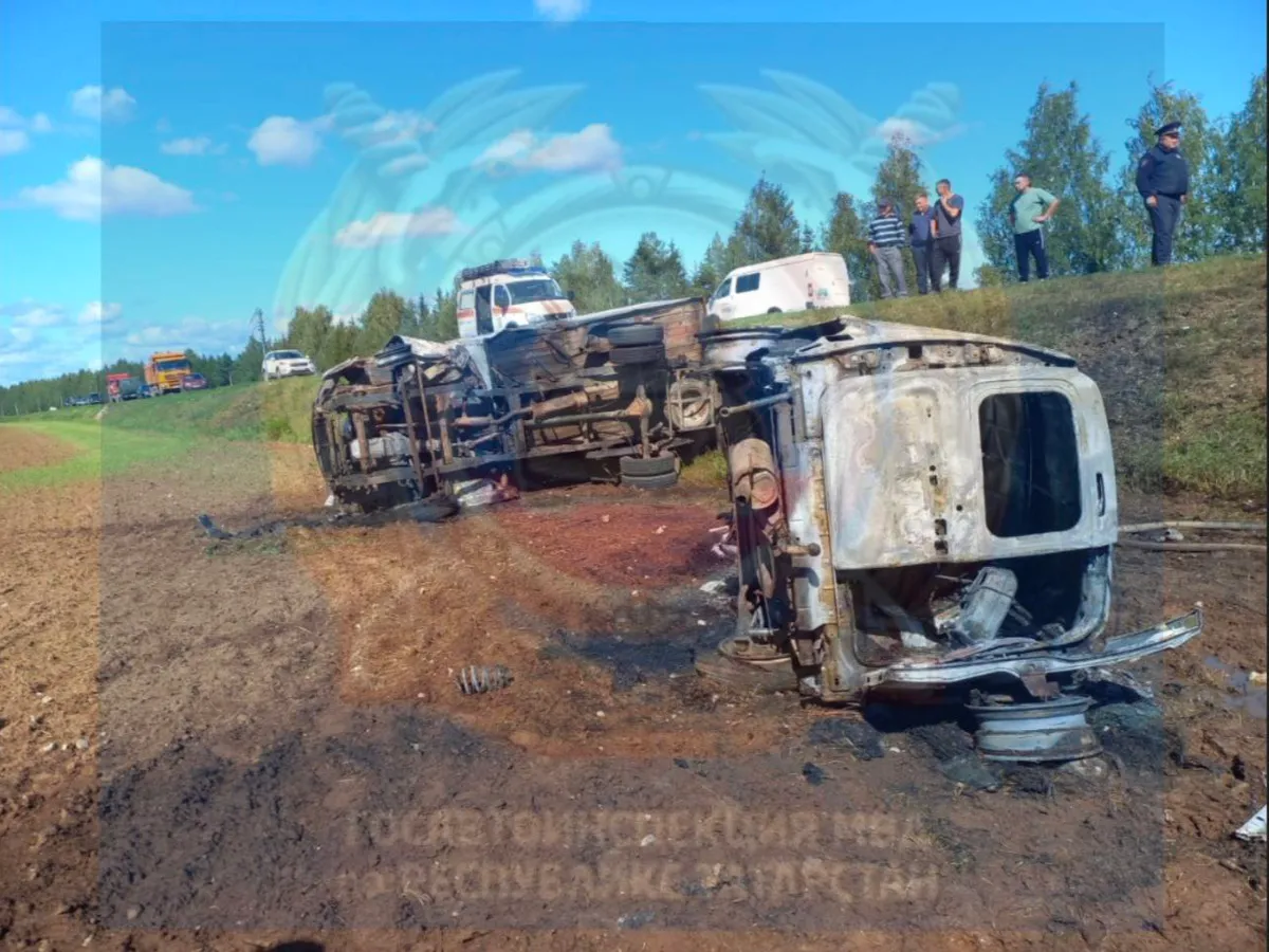 Смертельное ДТП в Татарстане: машины загорелись после столкновения