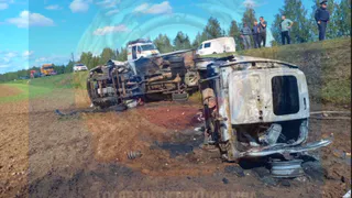 Смертельное ДТП в Татарстане: машины загорелись после столкновения