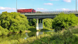 В пятницу сотрудники ГИБДД будут проверять грузовики