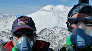 Рязанец пролетел на аэростате над высочайшей вершиной Европы