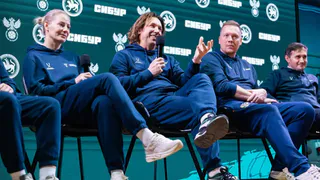 Звёздный футбол в Нижнекамске: Мостовой, Билялетдинов и Тодуа провели фестиваль для юных спортсменов