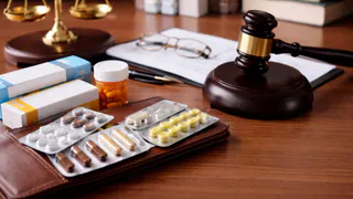 В Гусь-Хрустальном суд обязал Минздрав и ЦРБ компенсировать покупку льготных лекарств семье пациента