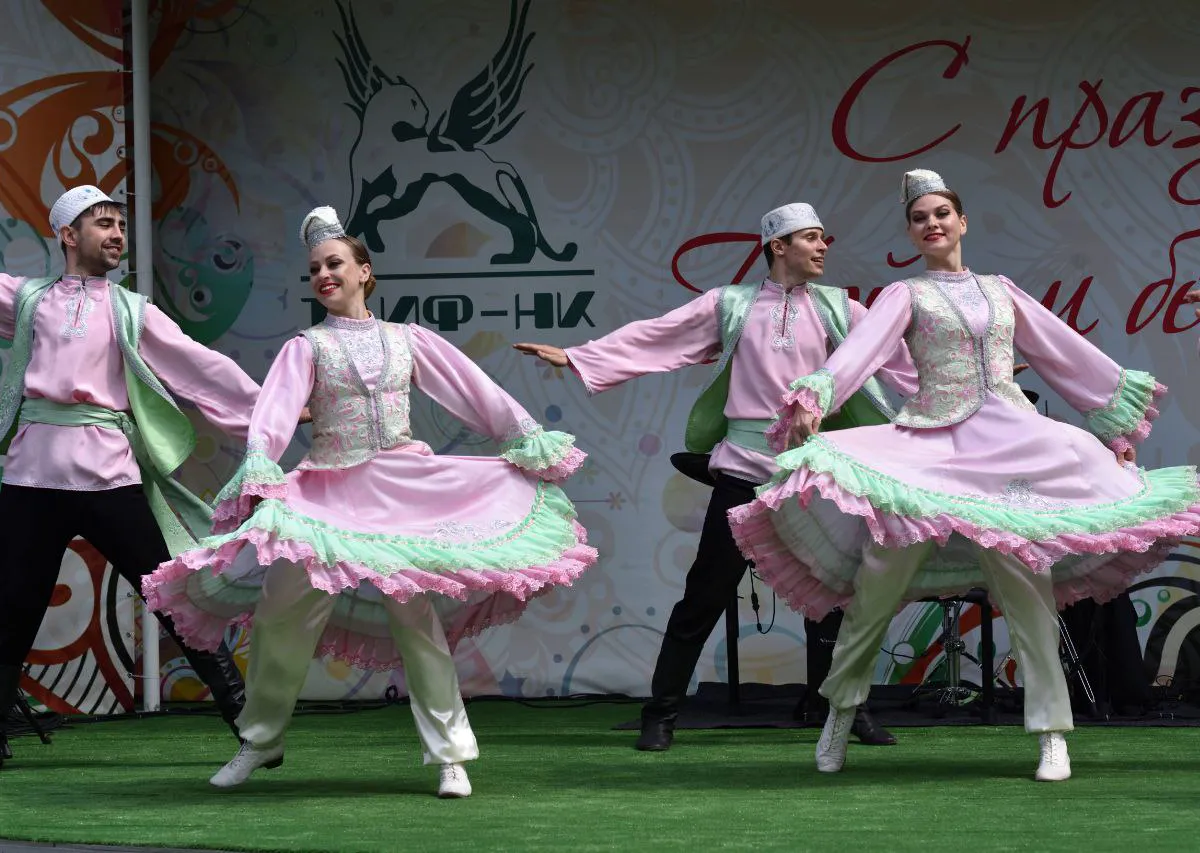 10 тысяч гостей и iPhone 17 в призах: в Дубае пройдёт масштабный Сабантуй