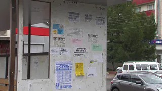 Неприглядный вид остановочных павильонов в Нижнекамске