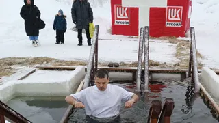 Сотрудники Усинской ЦРБ отметили Крещение омовением в купели