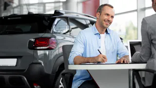 Прогноз ВТБ: россияне купят 700 тысяч авто за полугодие