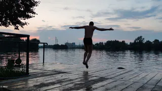 "Страдать будем все": Вильфанд рассказал, когда адская жара накроет Россию