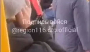 Закон не для всех: в Нижнекамске водитель маршрутки заставил пассажира надеть маску