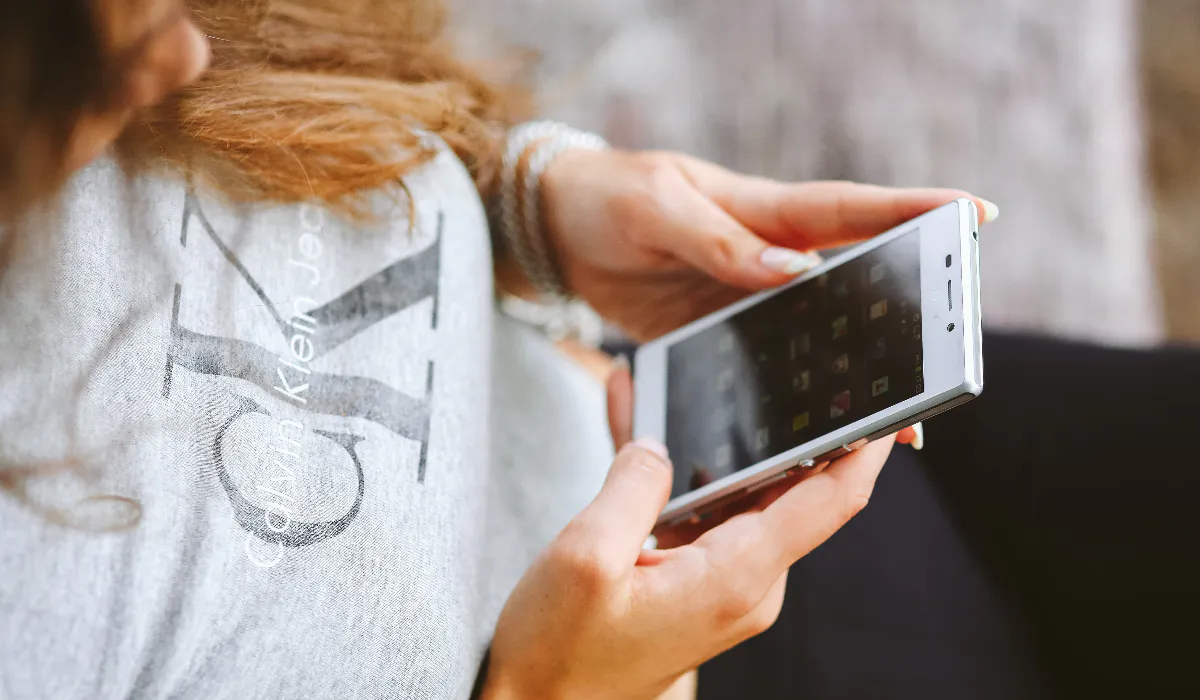 Влияние социальных сетей на здоровье: синдром «сухого глаза» и другие последствия