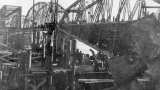 Опубликовано неизвестное фото взорванного брянскими партизанами Голубого моста