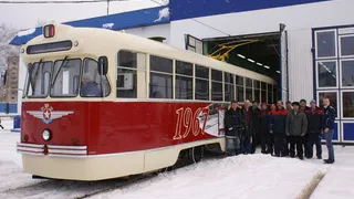 В Нижнекамске на линию выходит трамвай 50-летней давности