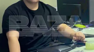 17-летний официант из Таджикистана сидел с раненным в теракте мужчиной полчаса