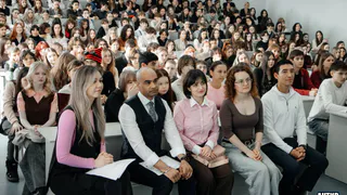 Первый фестиваль языков для 200 школьников прошел в Набережных Челнах