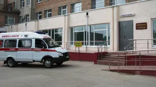 Отправили в больницу: шестилетний мальчик выпрыгнул из окна в Александро-Невском районе