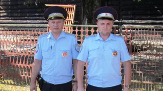 Навлинские полицейские спасли от огня местную школу