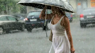 Россию накроет волной аномалий: югу грозят смерчи, а Уралу - первые заморозки