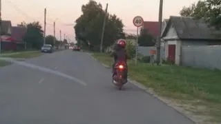 Брянские гаишники остановили 10-летнего ребёнка гонявшего на мопеде