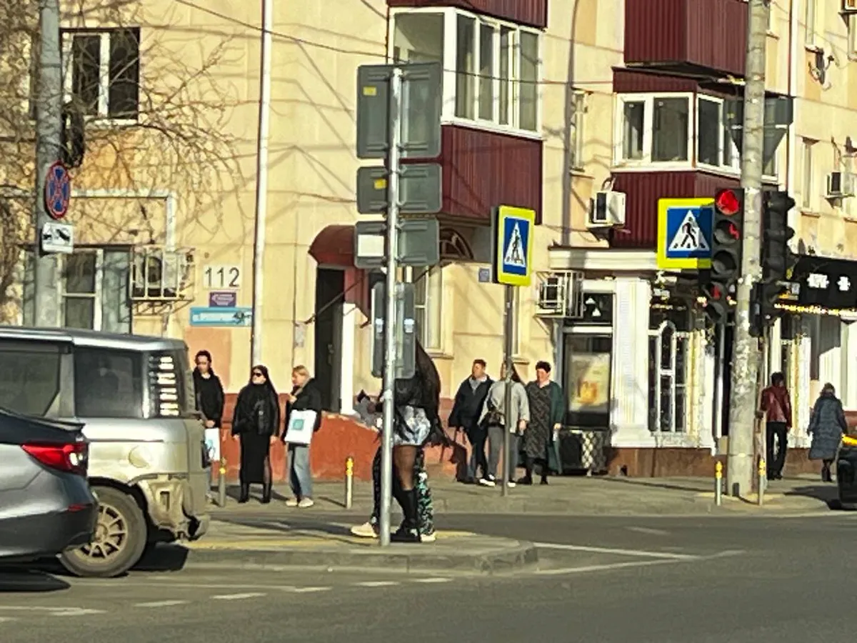 Люди прыгают от счастья: после майских праздников россиянам сделают еще 1 дополнительный выходной