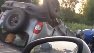 Массовое ДТП под Рязанью: грузовик и 3 легковушки