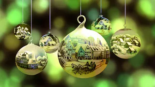 Не забудьте посетить открытия ёлочных городков