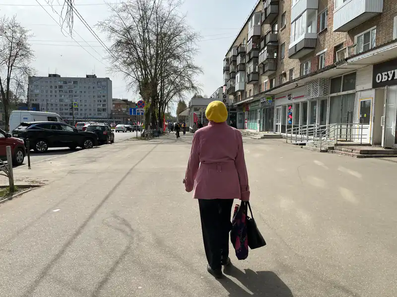 Более 120 тысяч южноуральцев получают повышенную надбавку по уходу