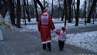Фоторепортаж: в  Рязани прошел забег Дедов Морозов и Снегурочек