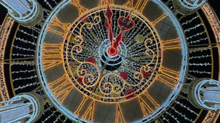 Время меняться: Владимир украсили новые праздничные арт-объекты