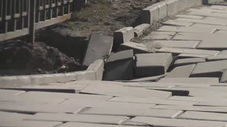 Жительница Нижнекамска жалуется на опасные места во дворе