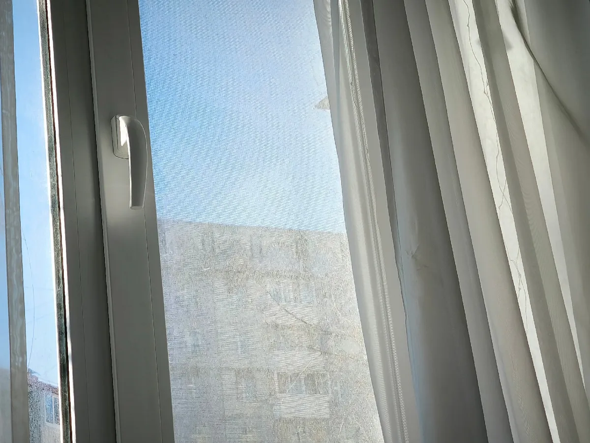 С 15 апреля полностью введут запрет на установку полюбившихся россиянам пластиковых окон: их необходимо будет демонтировать