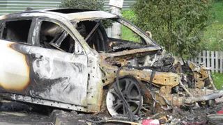 Касимовец поджег автомобиль соседки из-за парковки