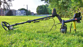 На улице Дорожной в Рязани двое подростков взломали автомобиль и похитили металлоискатель