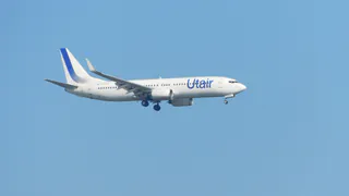 Самолет, летевший в Коми, не смог приземлиться в регионе