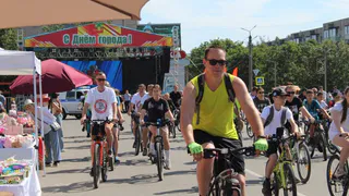 Город Кольчугино отметил 94-летие велопробегом, концертами и арт-фестивалем