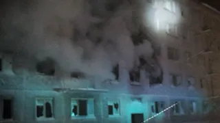 5 вызовов потребовали помощи пожарных Коми: тушили квартиру, балок, баню, гараж и заброшку