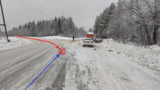 В Сыктывкаре после столкновении легковушки и КамАЗа в больницу с травмами доставили четыре человека