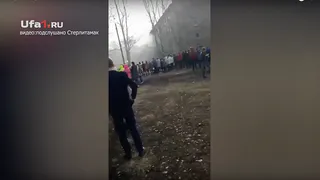 В Башкирии школьник напал на девушку и своего учителя - учебное заведение эвакуировали