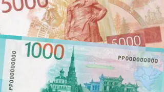 Затронет всех, у кого есть банкноты 1000 и 5000 рублей: в обороте новые деньги — старые превратятся в фантики?