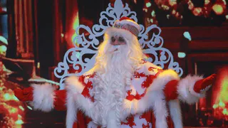 В Усинске открыли цикл новогодних мероприятий праздничной ёлкой главы округа