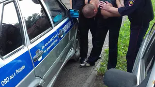 В Солотче задержали мужчину, который находился в федеральном розыске