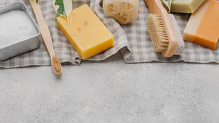 Смешайте мыло с марганцовкой — это решит все ваши проблемы: гениальный лайфхак от опытных хозяек